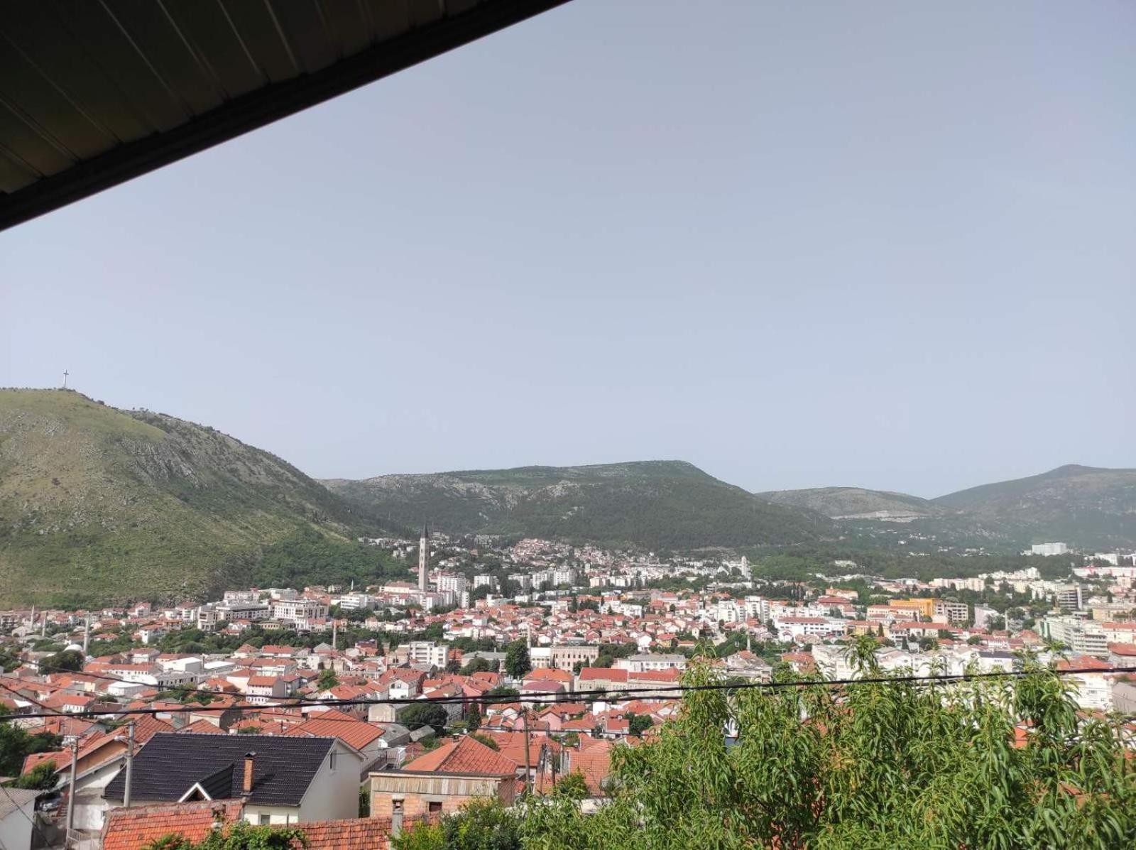 View Of The City - Studio Apartment Мостар Екстериор снимка
